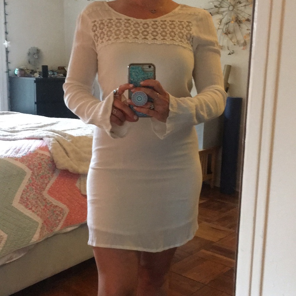 White backless Billabong dress